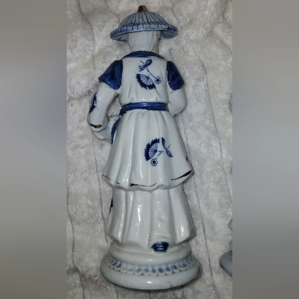 Blue And White Chinese Porcelain Figurines